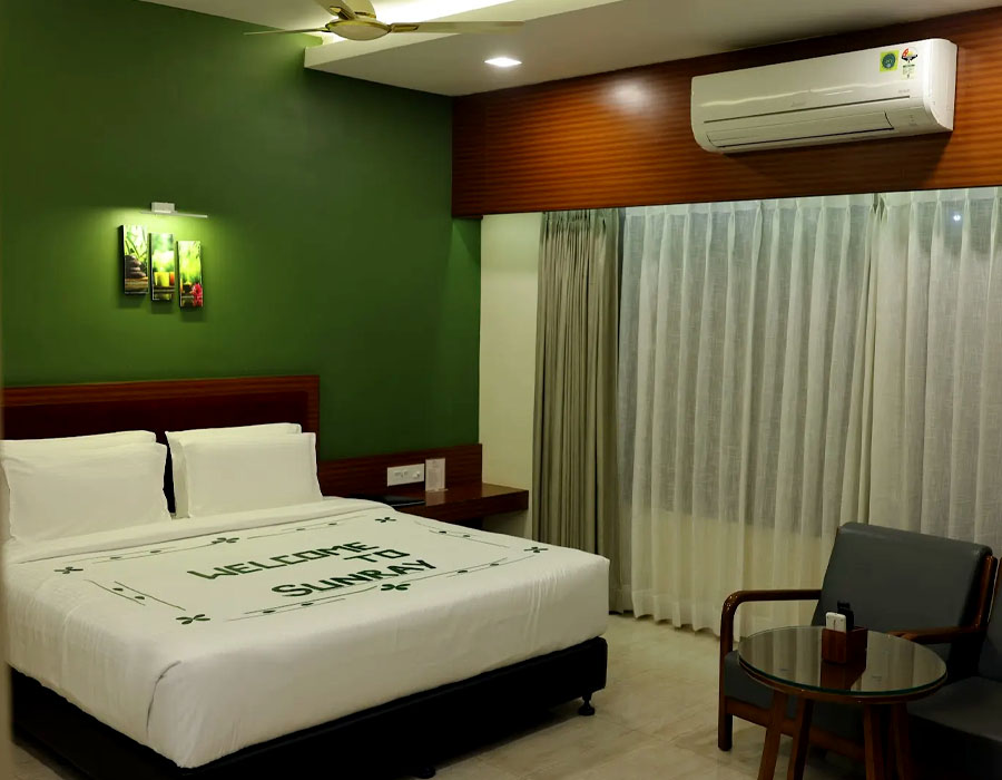 Executive Room image 3